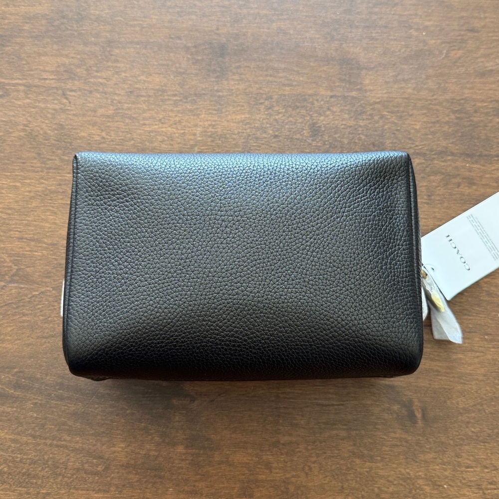 NWT Coach Essential Cosmetic Pouch Black Pebble Leather & Gold “C” - Picture 4 of 10